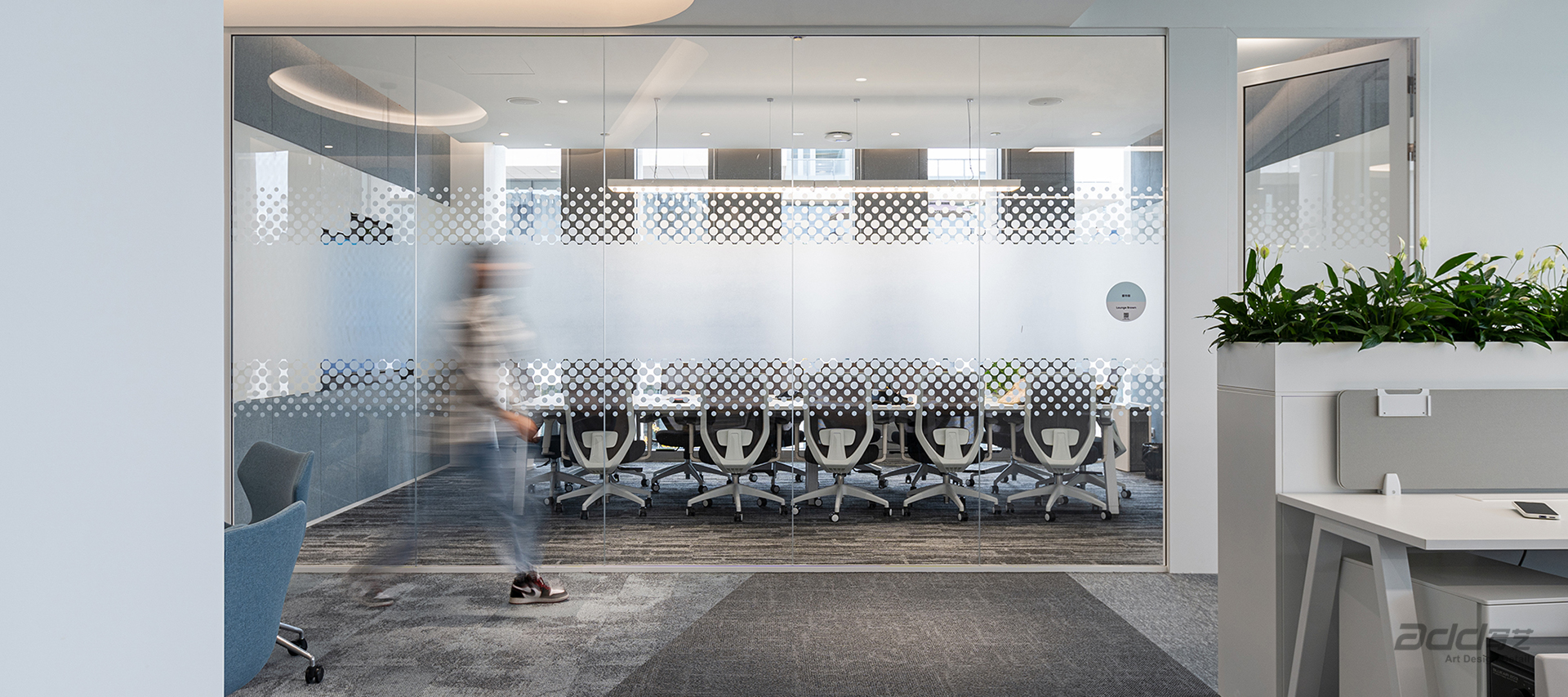 蔚來汽車(che)辦(bàn)公(gōng)樓裝(zhuang)修-會議辦(bàn)公(gōng)區(qu)-pc