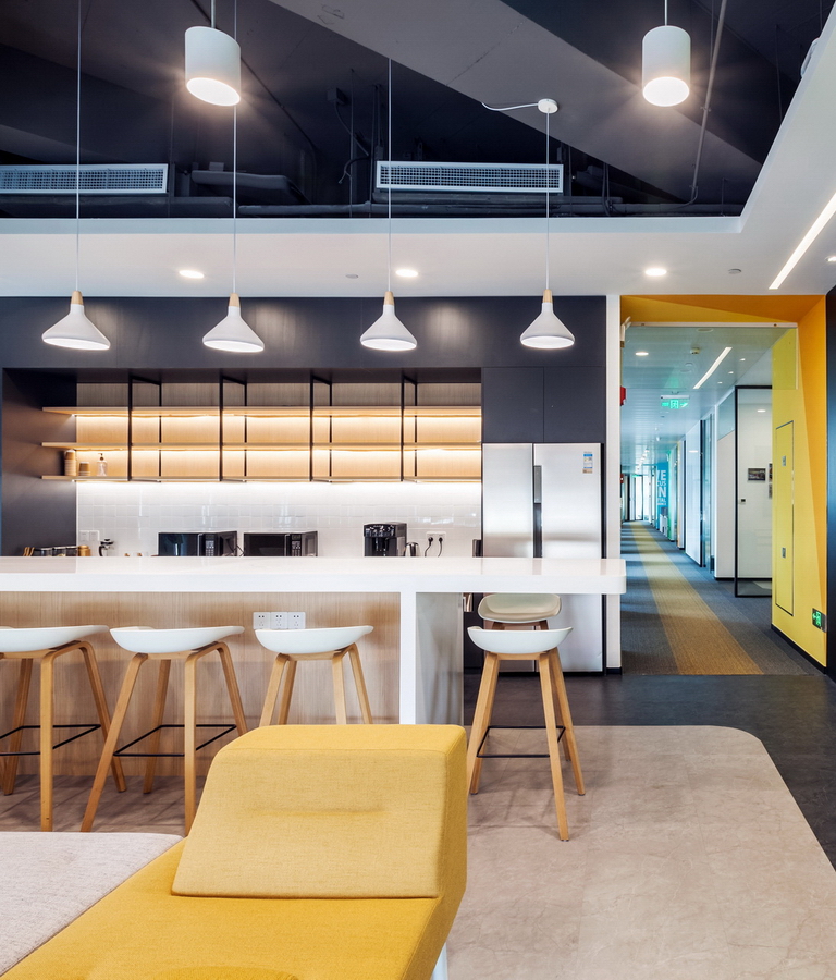 極度智慧辦(bàn)公(gōng)室裝(zhuang)修-茶水間-pc