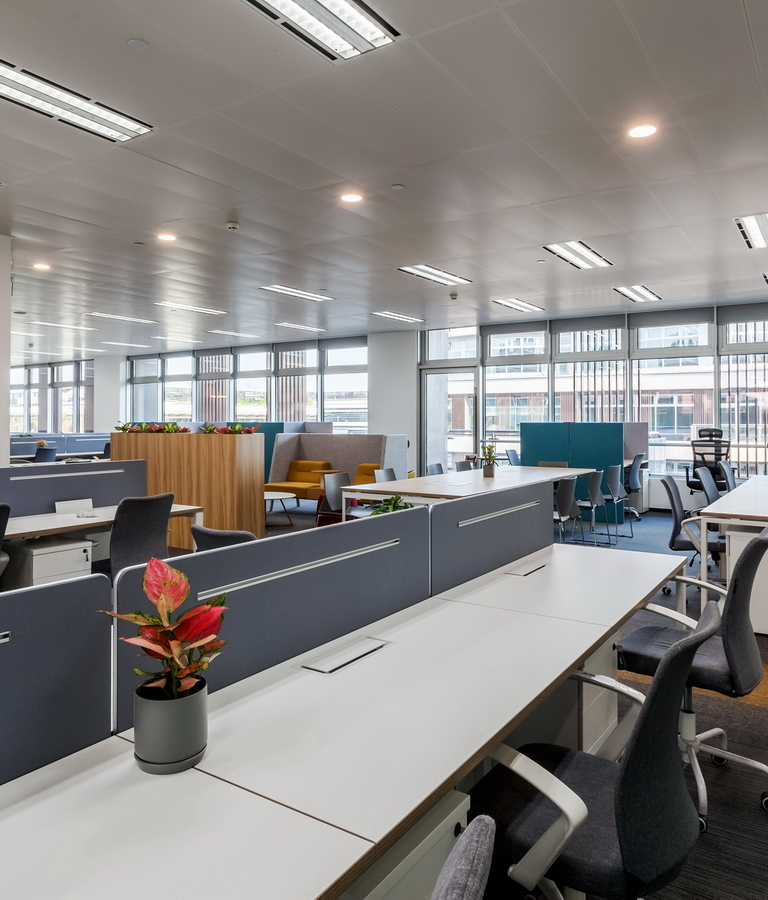 極度智慧辦(bàn)公(gōng)室裝(zhuang)修-辦(bàn)公(gōng)區(qu)-pc