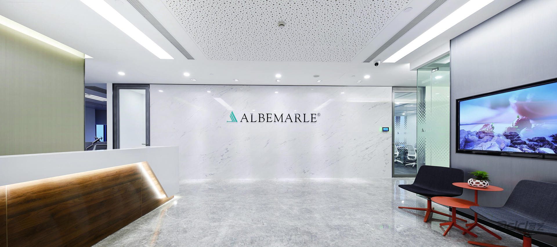 雅保化工(gong)辦(bàn)公(gōng)室裝(zhuang)修-座談區(qu)-pc